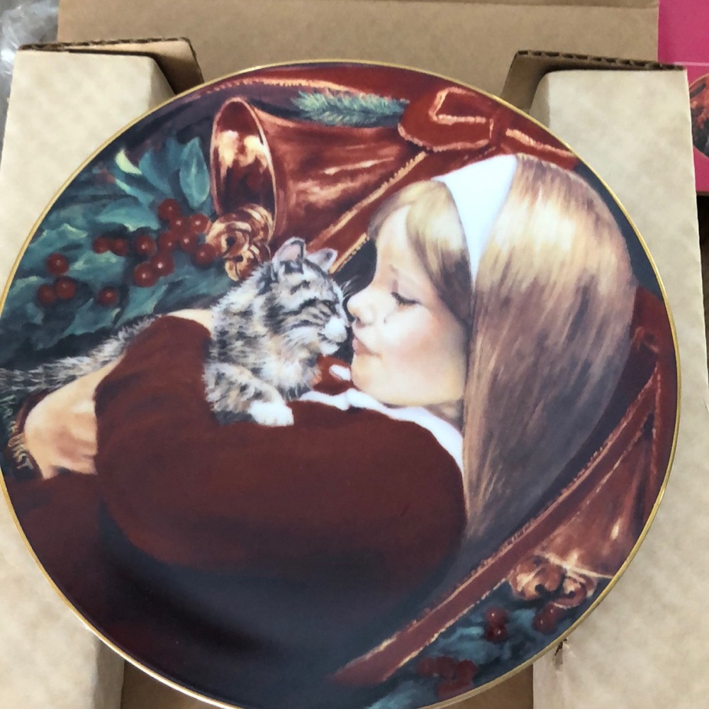 Park hurst collectible plate. Christmas tear 1981
